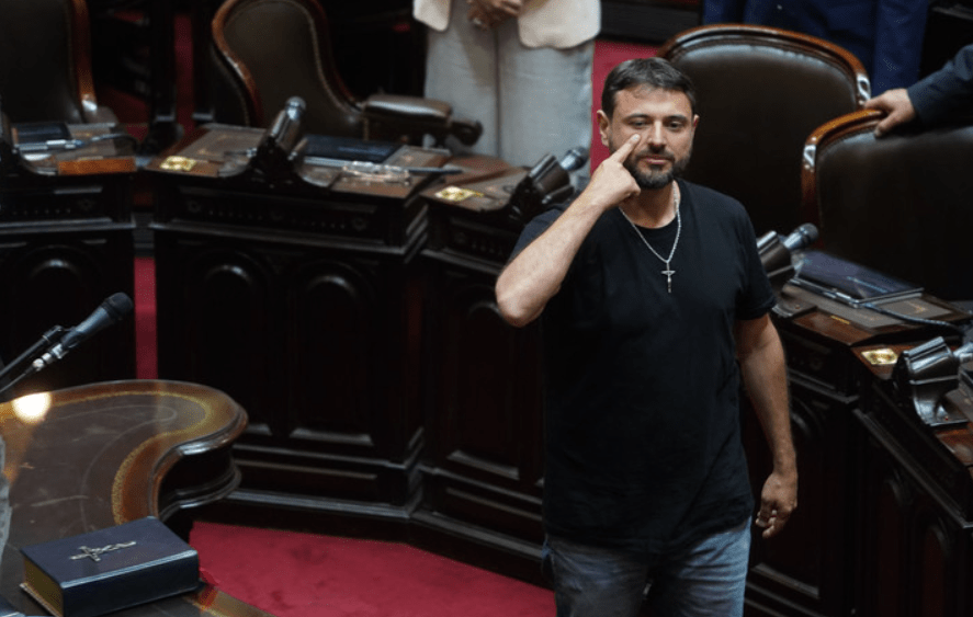 El dirigente social Juan Grabois protagonizó uno de los momentos más tensos de la jornada de&nbsp;jura