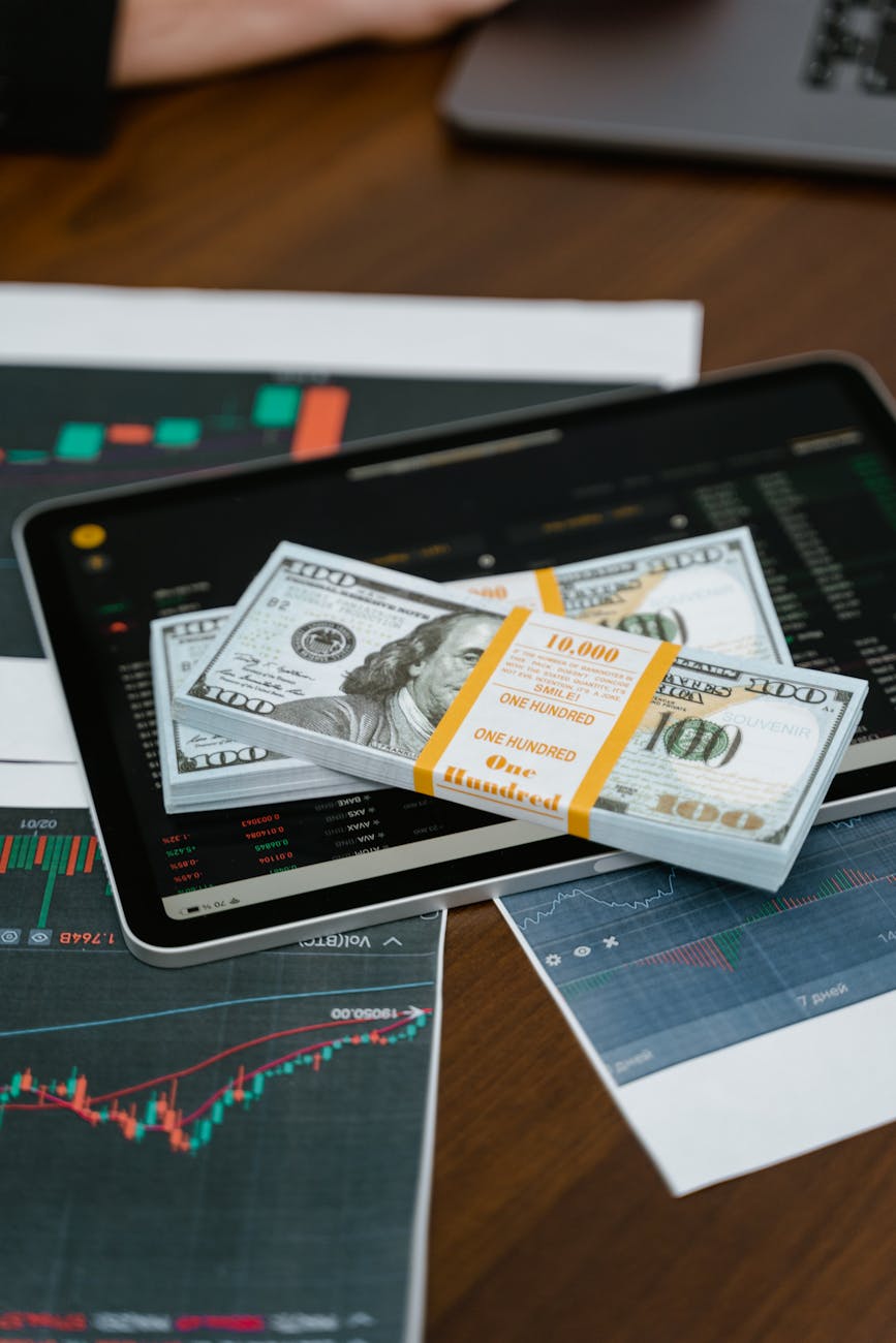Dólar: oficial a $1405 y blue a $1415 en operaciones de&nbsp;venta