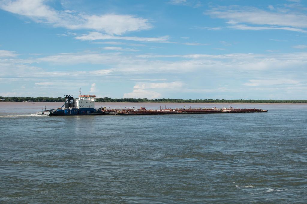 Transporte fluvial: la brecha de costos que desafía la logística argentina